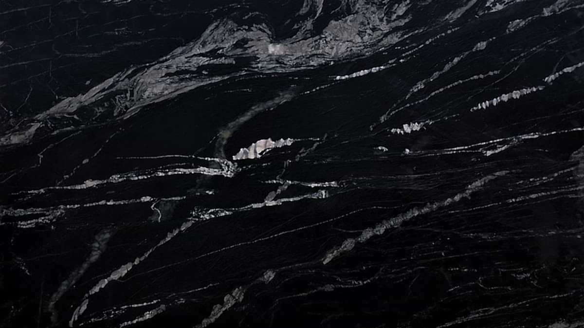 Fantasy Black Leather Mermer